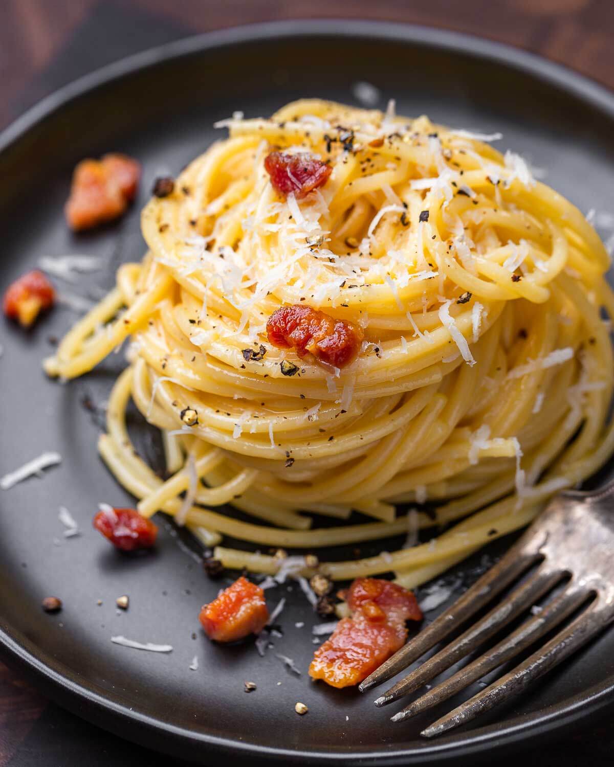 Spaghetti Carbonara Original - The Market l O Mercado de Receitas